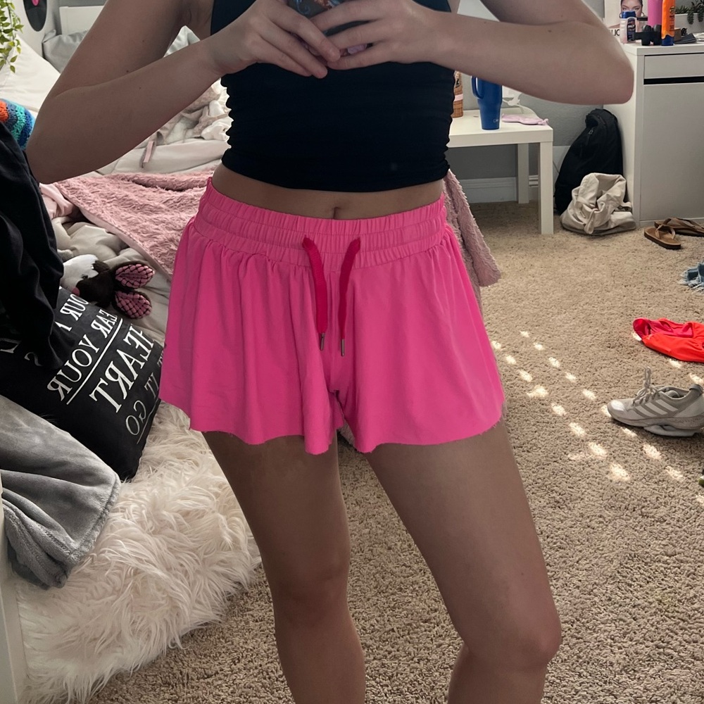 athletic pink shorts🎀